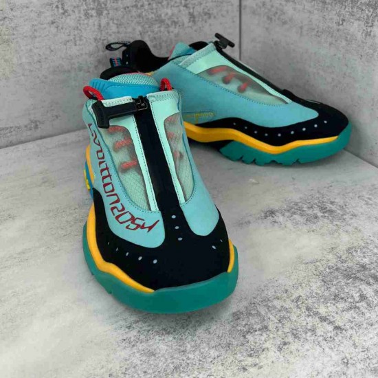 Louis Vuitton    Sneakers LU0277