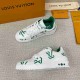 Louis Vuitton     Sneakers LU0292