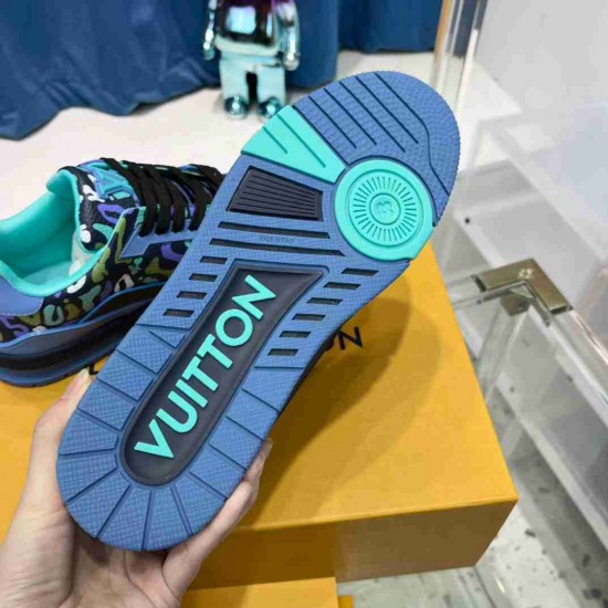 Louis Vuitton      Sneakers LU0333
