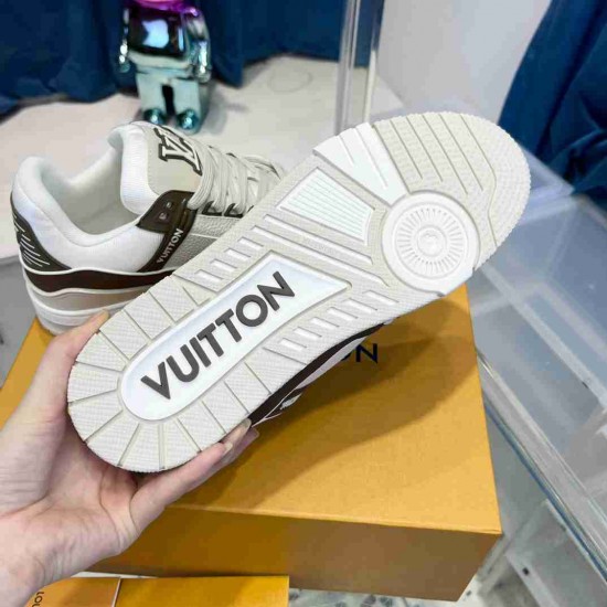Louis Vuitton         Sneakers LU0342