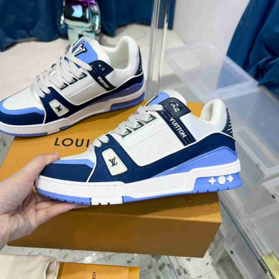 Louis Vuitton         Sneakers LU0344