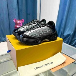 Louis Vuitton         Sneakers LU0368