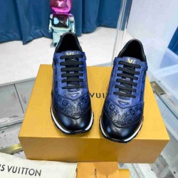 Louis Vuitton         Sneakers LU0375