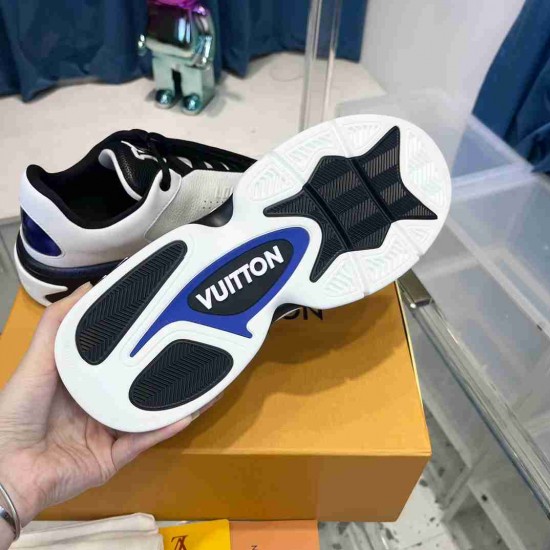 Louis Vuitton           Sneakers LU0382