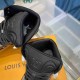 Louis Vuitton            Sneakers LU0395