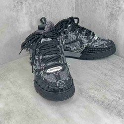 Louis Vuitton             Sneakers LU0400