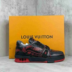 Louis Vuitton              Sneakers LU0416