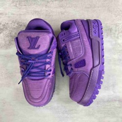 Louis Vuitton              Sneakers LU0422