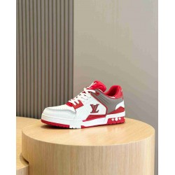 Louis Vuitton              Sneakers LU0432