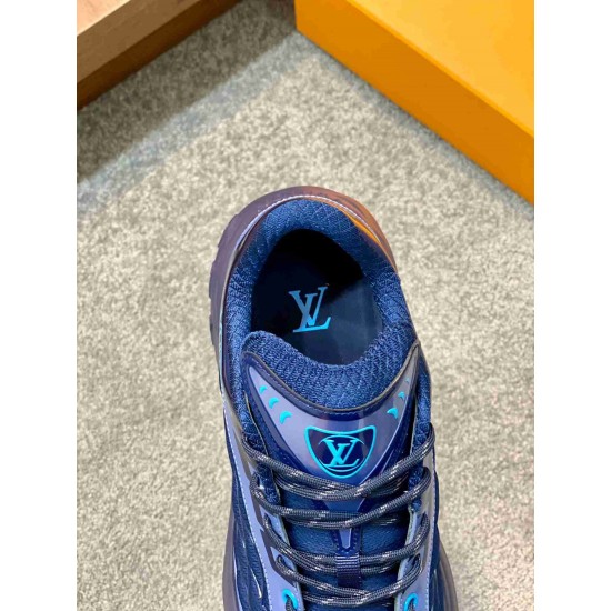 Louis Vuitton              Sneakers LU0434