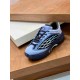 Louis Vuitton              Sneakers LU0437