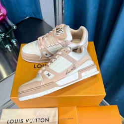 Louis Vuitton               Sneakers LU0449