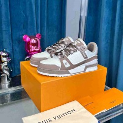Louis Vuitton               Sneakers LU0450