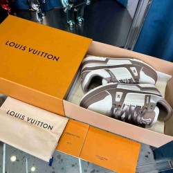 Louis Vuitton               Sneakers LU0450