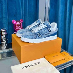 Louis Vuitton               Sneakers LU0452