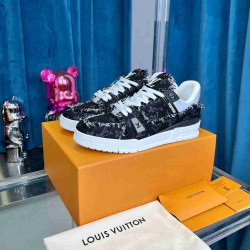 Louis Vuitton               Sneakers LU0453