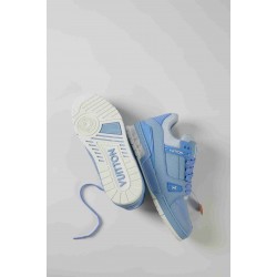 Louis Vuitton               Sneakers LU0456