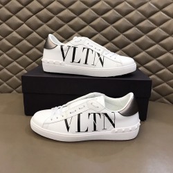 Valentino Sneakers VA0001