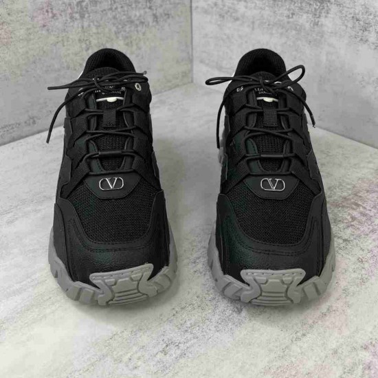 Valentino  Sneakers VA0039